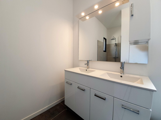 Bathroom 4, Villa with Pool Views, Hérault