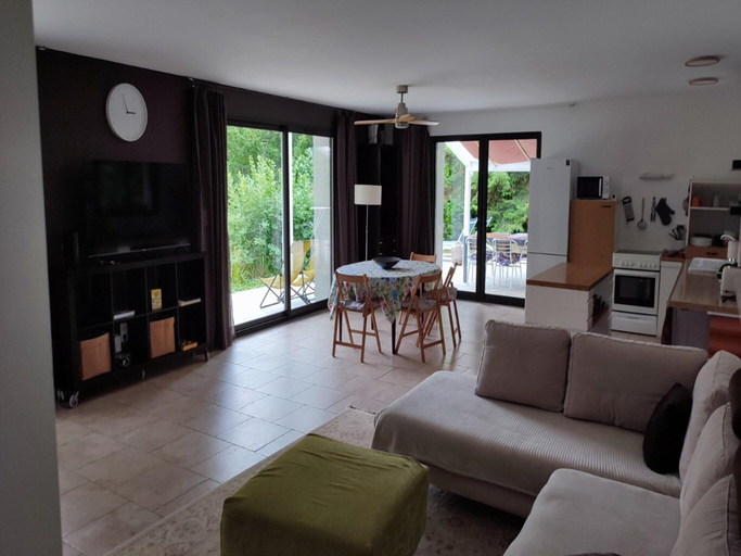 Others 5, Villa in Bruniquel by Aveyron River, Tarn-et-Garonne