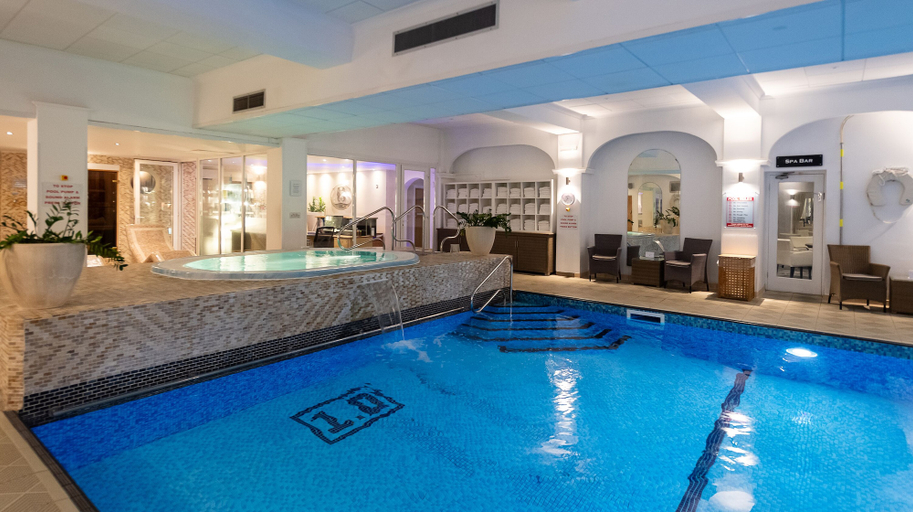 Sport & Beauty 3, Carlyon Bay Hotel, Cornwall