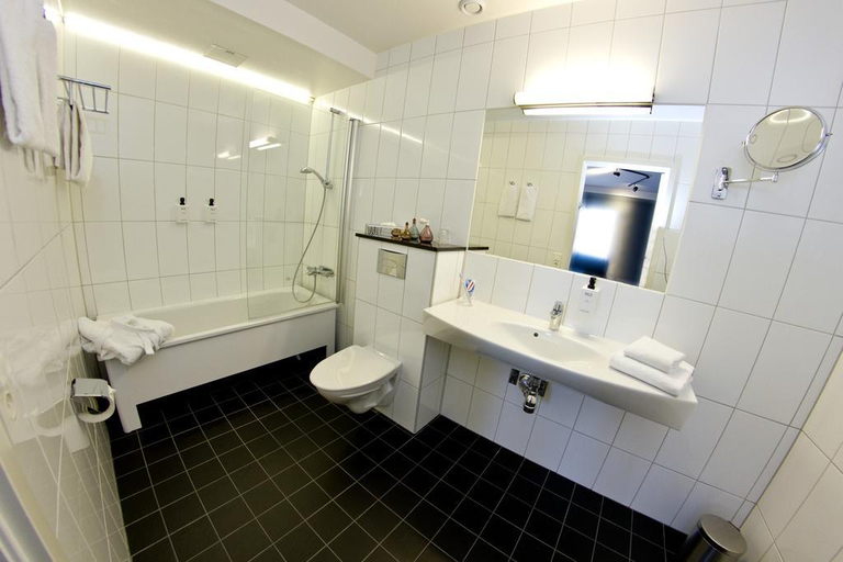 Bathroom 4, Scandic Vasteras, Västerås