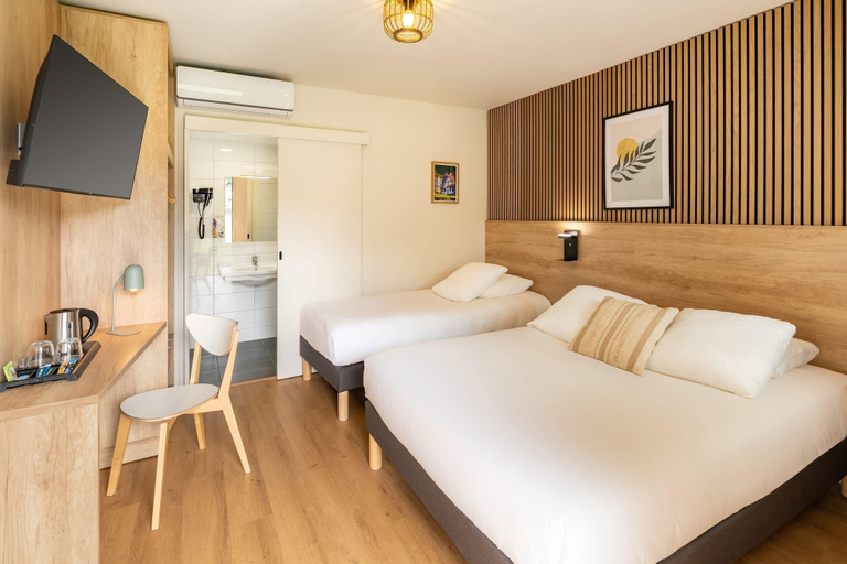 Bedroom 3, Sure Hotel by Best Western Mont-de-Marsan, Landes