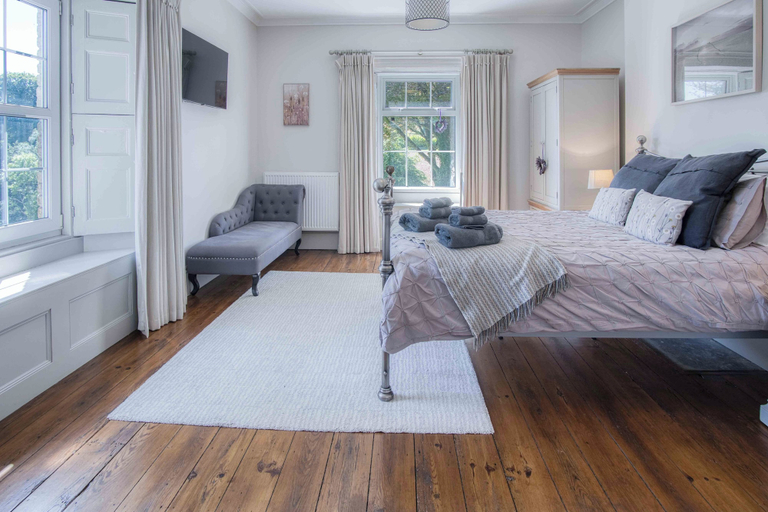 Bedroom 2, Cilrhiw Country House - Narberth, Pembrokeshire