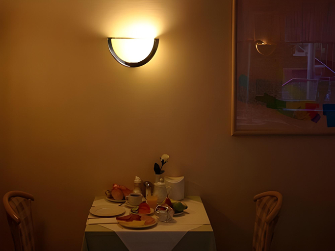 Food & Drinks 5, Hotel Mondial Comfort - Frankfurt City Centre, Frankfurt am Main