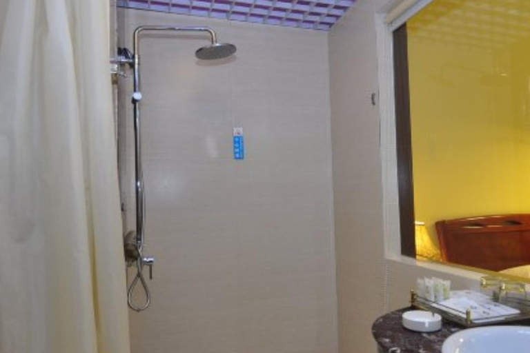 Bathroom, Kunming Xinhua International Resort Hotel&Spa, Kunming