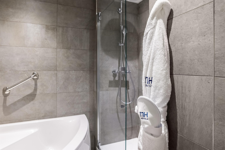 Bathroom 4, NH Luxembourg Airport, Luxembourg