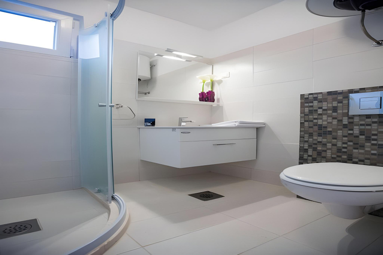Bathroom 3, Villa Roza - One-Bedroom Apartment with Balcony, Dubrovnik
