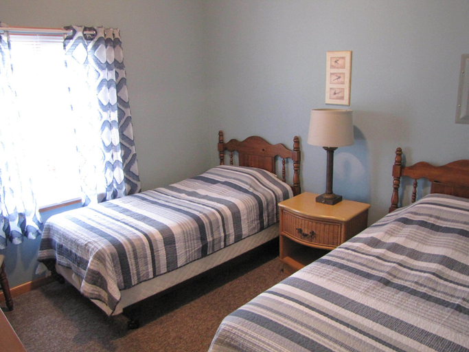 Bedroom 2, Lake Wisconsin Resort, Columbia