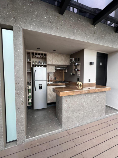 Exterior view 2, Panuco Suites, Mexico City