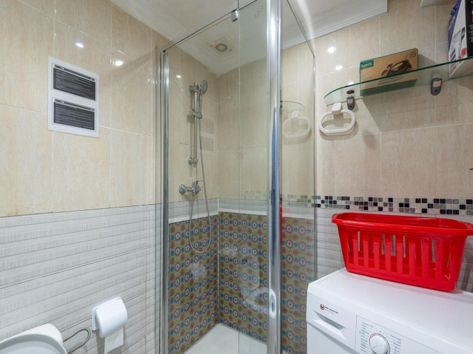 Bathroom 3, Stunning home in San Sebastián de los Reyes with , Madrid