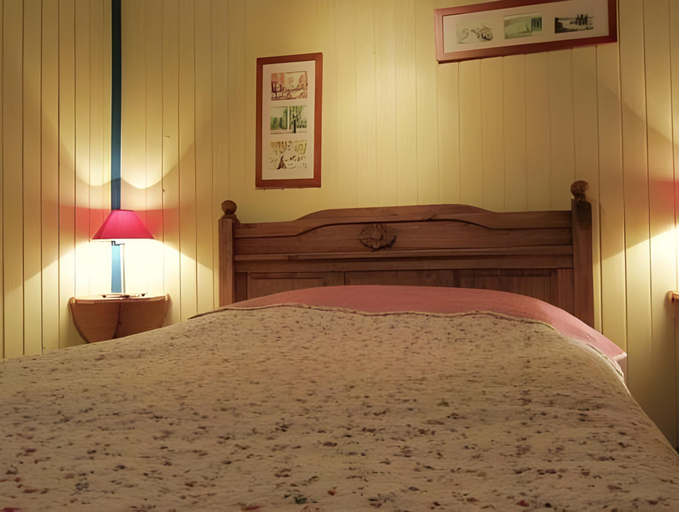 Bedroom, Cozy Forest Chalet Escape, Liège