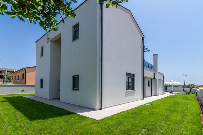 Exterior & Views 2, Villa PerLe Comfortable holiday residence, Pula