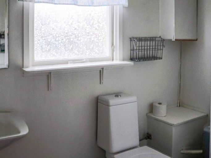 Bathroom, 4 Star Holiday Home in Mellbystrand, Laholm