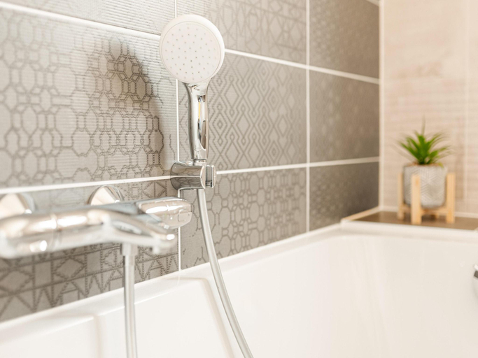 Bathroom 3, Apartment in Dambach near Vineyards, Bas-Rhin
