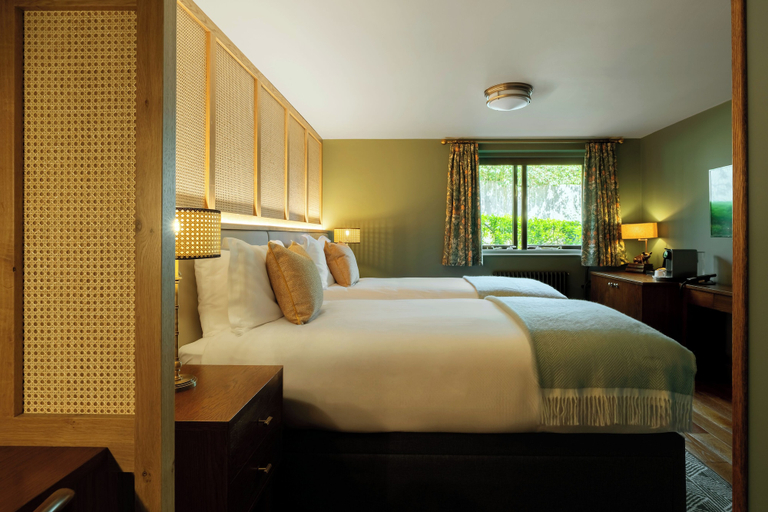 Bedroom 2, Hampshire Hog, Hampshire