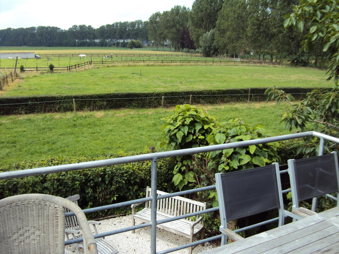 Others 5, Apartment in Maldegem with Scenic Terrace, Oost-Vlaanderen