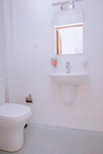 Bathroom 3, Sabah Hotel, Baku