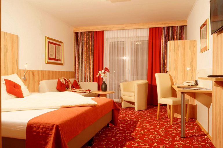 Bedroom 3, All Inclusive Hotel Sonnenhugel, Villach Land