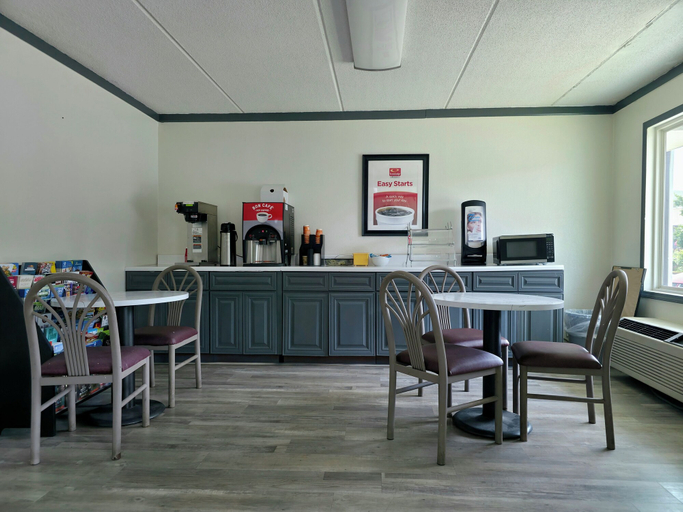 Food & Drinks 5, Econo Lodge Lavonia I-85, Franklin