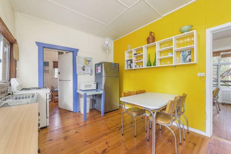 Others 4, Classic Aussie Beach House, Colac-Otway - South