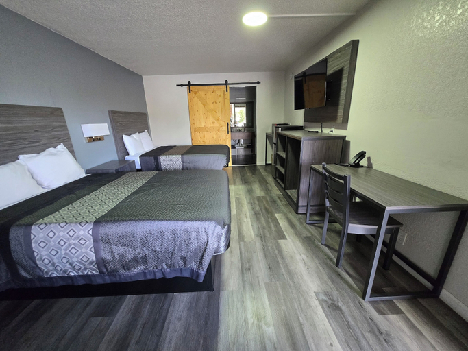 Bedroom 3, Stay Inn and Suites, Polk