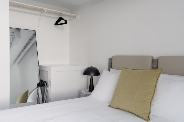Room 4, Studio Haus East 6th Austin by Kasa, Travis