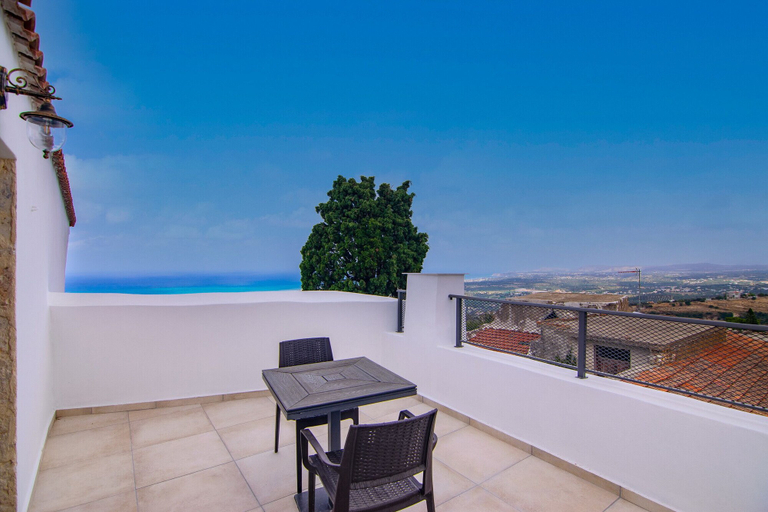 Others 4, Iliahtida Villa, Crete