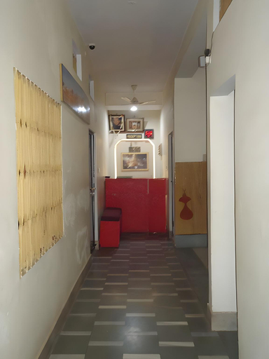 Public Area, Hotel Arya, Varanasi