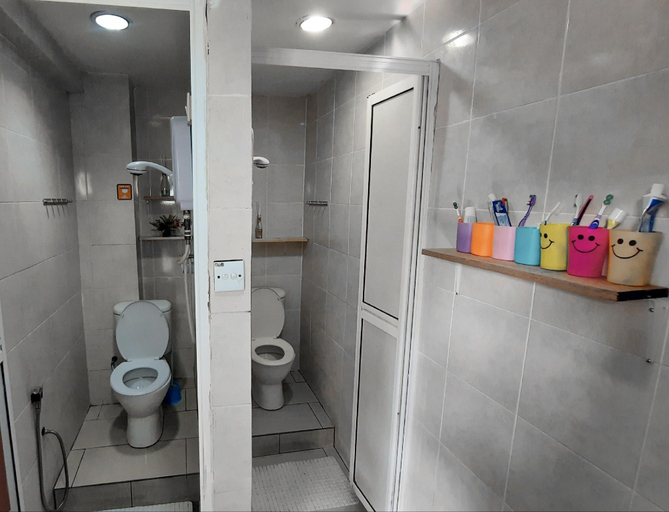 Bathroom 3, H2 Segama Backpackers, Kota Kinabalu