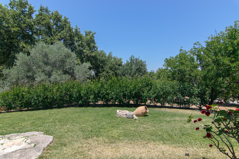 Others 5, Iris Villa, Crete