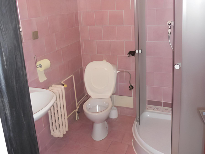 Bathroom 3, Hotel Avion, Prostějov