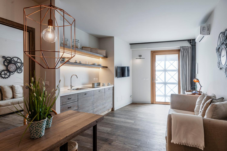 Others 3, Ferrini Home - Piazza Trento, Catania