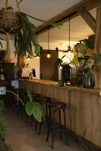 Food & Drinks 4, Hoeve BuytenHout, Delft