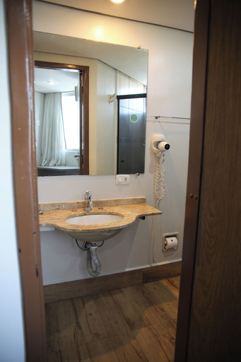Bathroom 5, Hotel Portinari Centro, Foz do Iguaçu