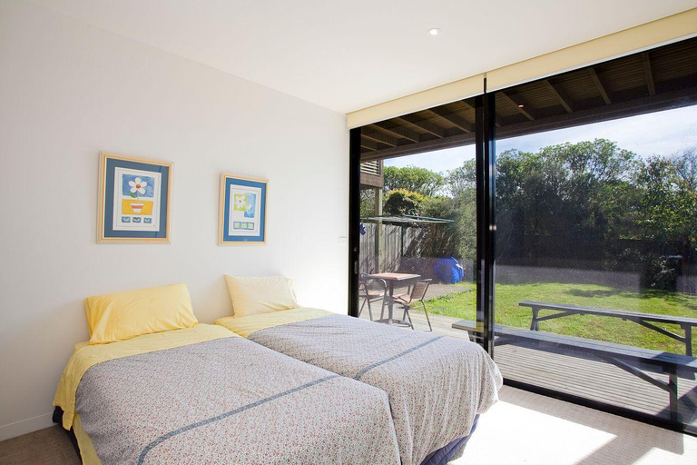 Bedroom 2, Debonair 1, Surf Coast - West