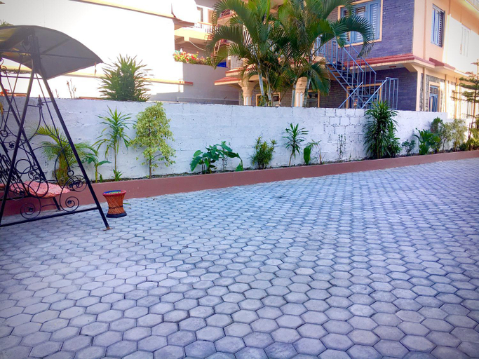 Others 5, Hotel Buttercup, Gandaki
