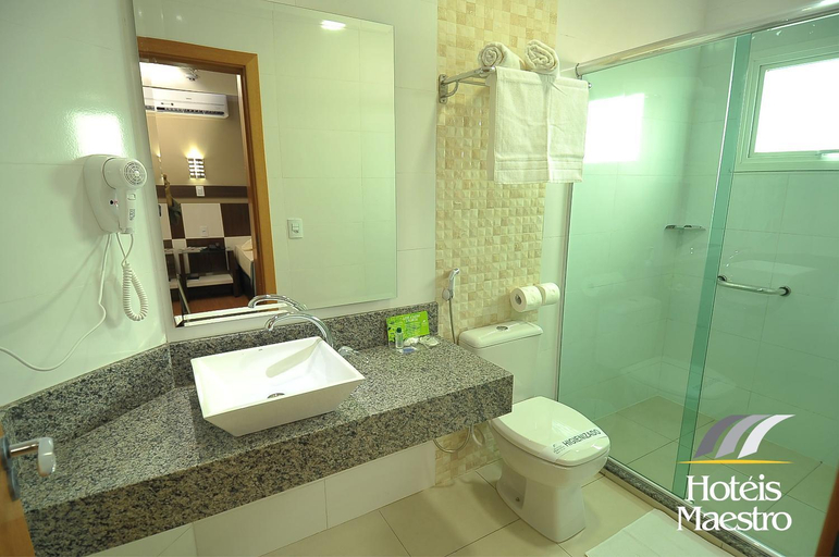 Bathroom, Maestro Premium Hotel, Cascavel