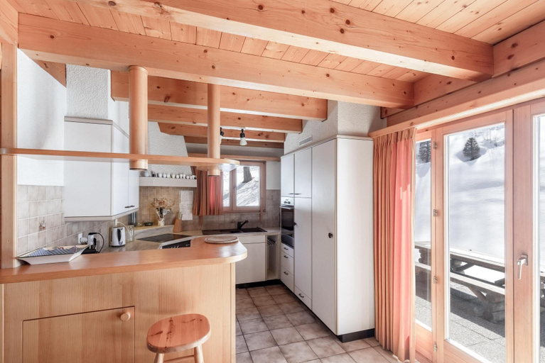 Others 5, Chalet Mouettes, Martigny