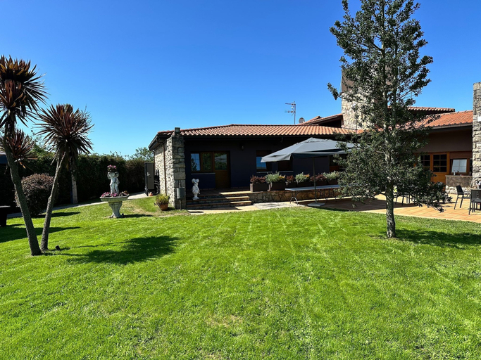 Garden 5, Hotel Playa la Ñora by gaiarooms, Asturias