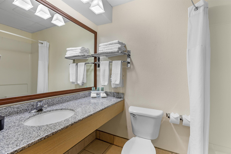Bathroom 4, Best Western Firestone Inn & Suites, Weld
