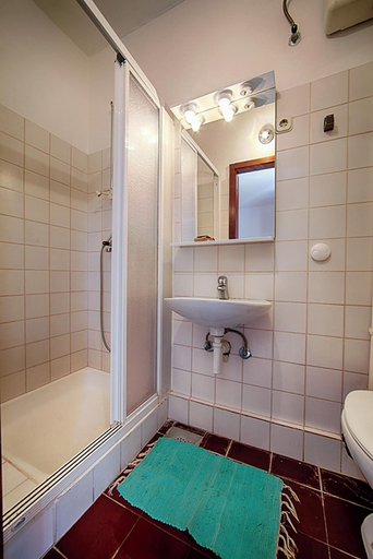 Bathroom 3, Apartments Malo Lago, Lastovo