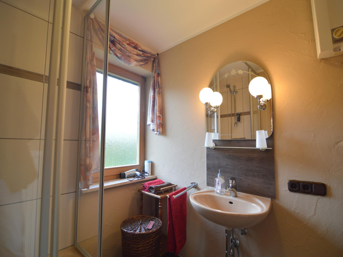 Bathroom 3, Neumagen-Dhron Retreat, Bernkastel-Wittlich