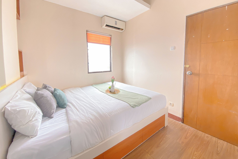 Room 5, Spacious Cozy Living 3Br At Gateway Ahmad Yani Cicadas Apartment, Bandung