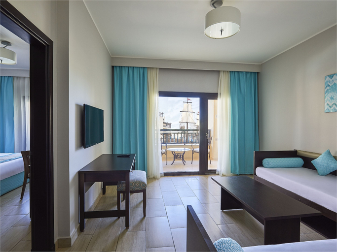 Bedroom 3, Steigenberger Aqua Magic Hotel, Al-Ghurdaqah