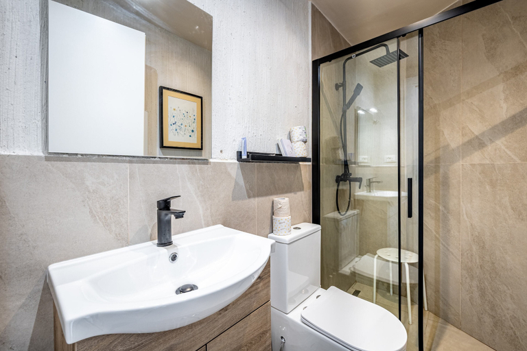 Bathroom 5, La Loggia del Porcellino, Florence