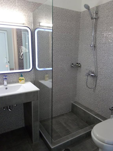 Bathroom 2, Liakada Hotel, Central Macedonia