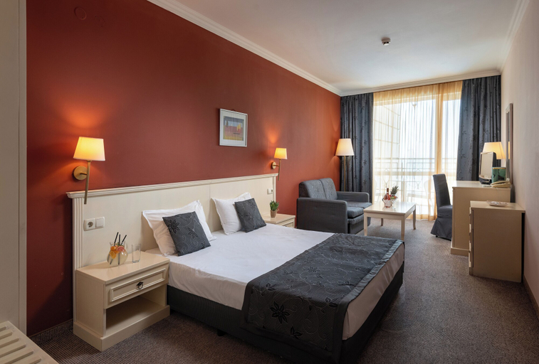 Bedroom 3, Hotel Festa Pomorie Resort, Pomorie