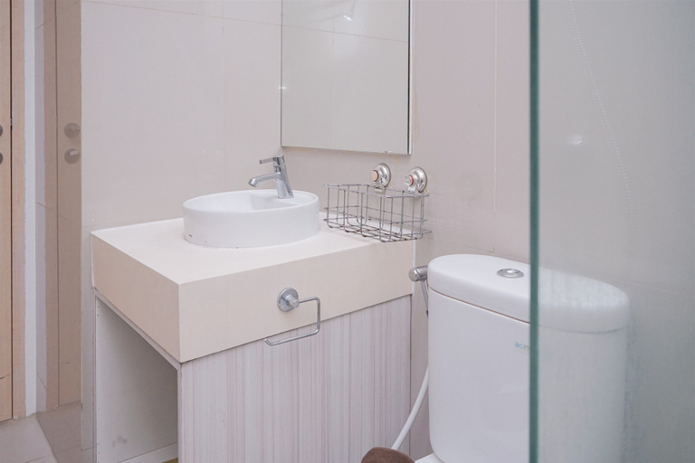 Bathroom 3, Modern Look And Homey 2Br Apartment Tree Park City Bsd, Tangerang Selatan