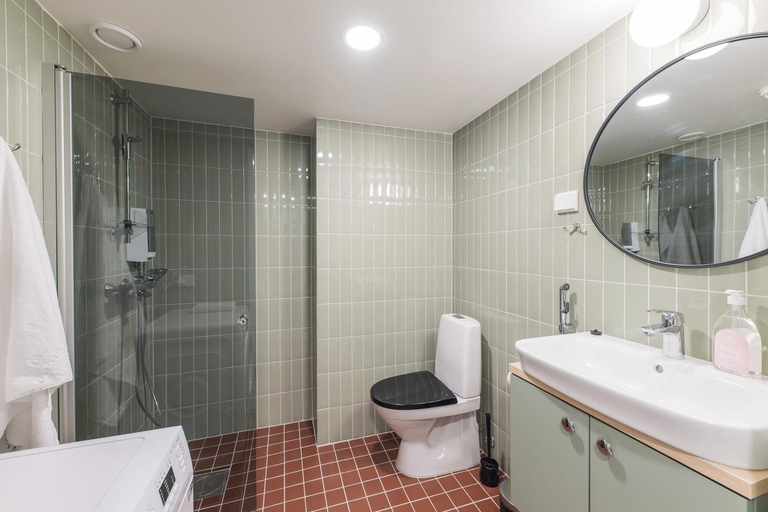 Bathroom 3, Forenom Aparthotel Jyvaskyla, Central Finland