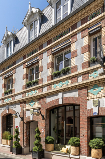 Exterior & Views 3, Hôtel Les 2 Villas, Calvados