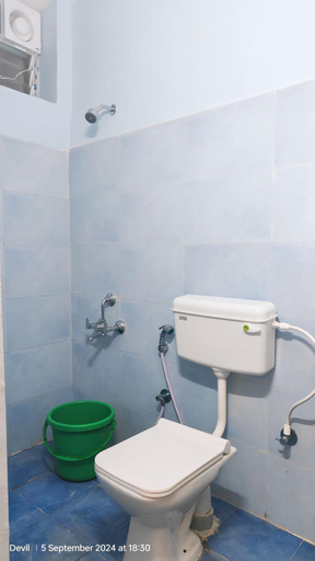 Bathroom, Darshan Boarding Lodging and Restaurant, Bangalore